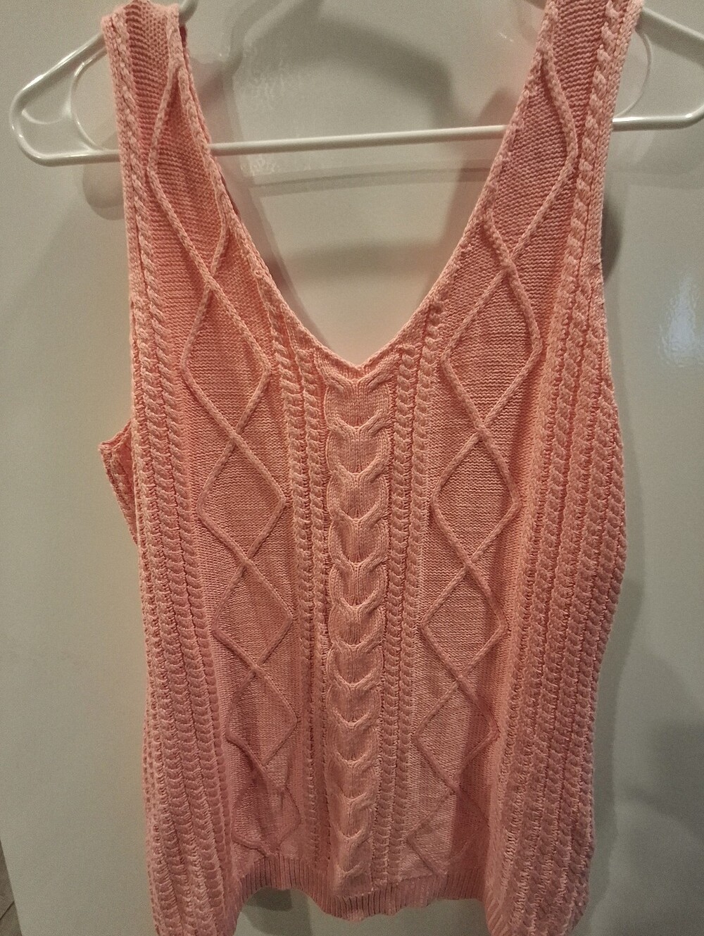 Source Unknown Peach Cable Knit V-Neck Tank